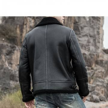Men’s Shearling Leather Coat with Turn-Down Collar Winter Warm Jacket Men’s Shearling Leather Coat with Turn-Down Collar Winter Warm Jacket