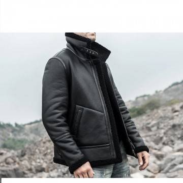 Men’s Shearling Leather Coat with Turn-Down Collar Winter Warm Jacket Men’s Shearling Leather Coat with Turn-Down Collar Winter Warm Jacket