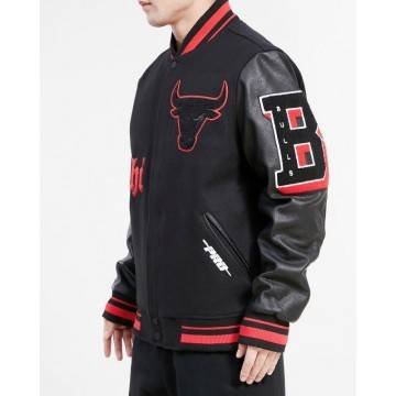 Men's Chicago Bulls Old English Logo Varsity Jacket Men's Chicago Bulls Old English Logo Varsity Jacket