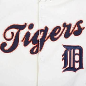Detroit Tigers Logo Game Day Eggshell Jacket