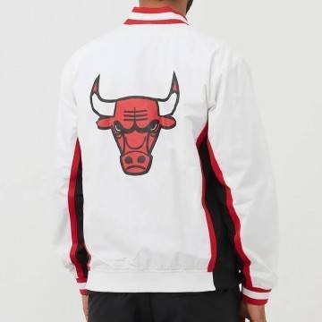 Chicago Bulls 1992-93 White Warm Up Jacket Chicago Bulls 1992-93 White Warm Up Jacket