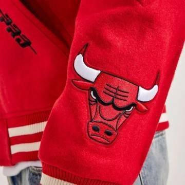 Chicago Bulls Red & White Varsity Wool Jacket Chicago Bulls Red & White Varsity Wool Jacket